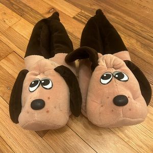 Vintage Tonka Pound Puppies slippers size 5-6 (S)